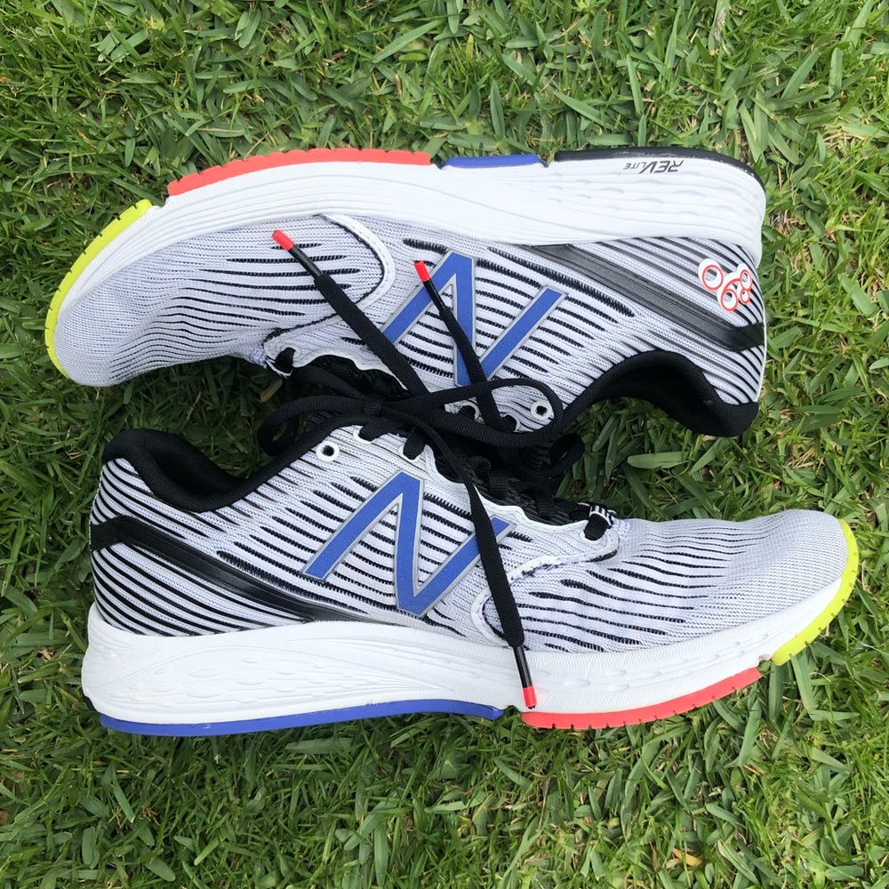 New Balance 890v6 Running Shoes